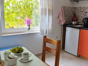 22641867-Ferienwohnung-2-Vodice-300x225-3