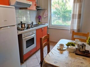 22642187-Ferienwohnung-4-Vodice-300x225-1