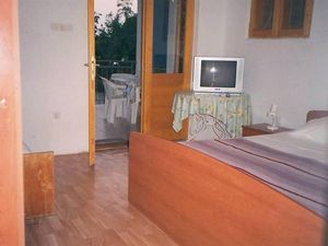 23126861-Ferienwohnung-5-Vodice-300x225-3