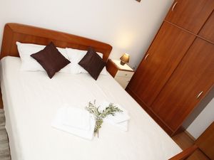 23980678-Ferienwohnung-6-Vodice-300x225-4