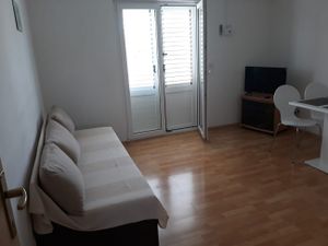 23989932-Ferienwohnung-6-Vodice-300x225-1