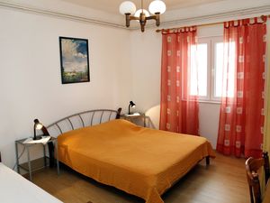 23926340-Ferienwohnung-5-Vodice-300x225-5