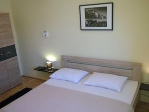 23046749-Ferienwohnung-2-Vodice-300x225-1