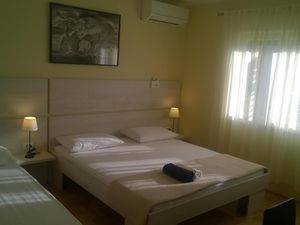 23043793-Ferienwohnung-2-Vodice-300x225-3