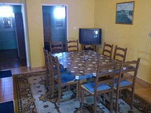 23048261-Ferienwohnung-6-Vodice-300x225-4