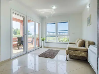 Ferienwohnung für 4 Personen (40 m²) in Jadrija 7/10