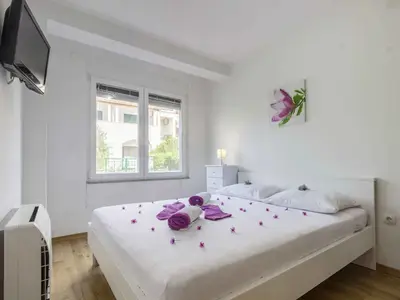 Ferienwohnung für 4 Personen (40 m²) in Jadrija 7/10