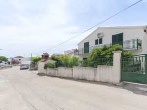 24030852-Ferienwohnung-8-Vodice-300x225-5