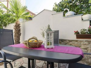 Ferienwohnung für 3 Personen (35 m²) in Vodice