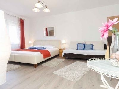 Ferienwohnung für 3 Personen (35 m²) in Vodice 2/10