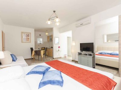 Ferienwohnung für 3 Personen (35 m²) in Vodice 3/10