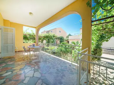 Ferienwohnung für 5 Personen (68 m²) in Vodice 5/10