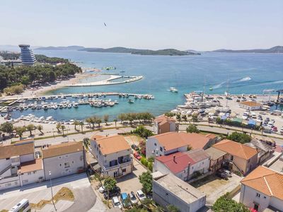 Ferienwohnung für 4 Personen (100 m²) in Vodice 1/10