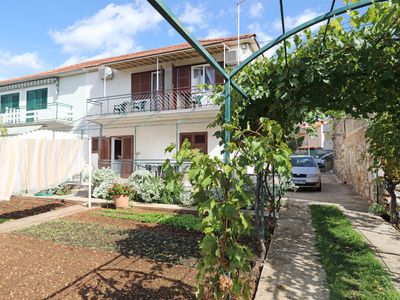 Ferienwohnung für 4 Personen (70 m²) in Vodice 1/10