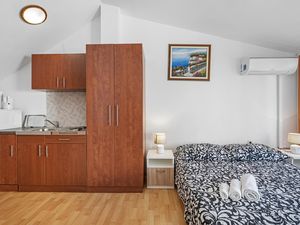 24047601-Ferienwohnung-2-Vodice-300x225-2