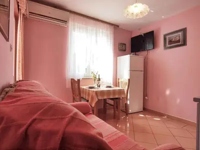 Ferienwohnung für 2 Personen (30 m²) in Vodice 5/10