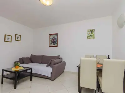 Ferienwohnung für 3 Personen (50 m²) in Vodice 4/10
