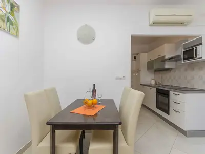 Ferienwohnung für 3 Personen (50 m²) in Vodice 7/10