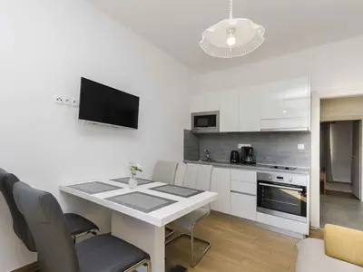 Ferienwohnung für 5 Personen (58 m²) in Vodice 9/10