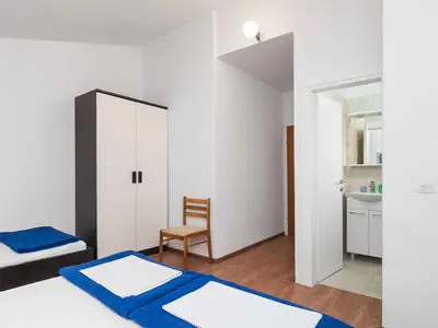 Ferienwohnung für 8 Personen (110 m²) in Vodice 9/10