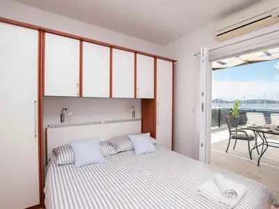 Ferienwohnung für 2 Personen (30 m²) in Vodice 6/10