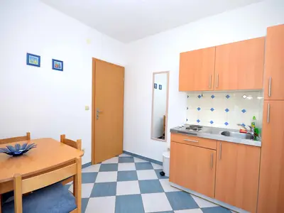 Ferienwohnung für 2 Personen (30 m²) in Vodice 8/10
