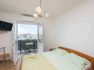 Ferienwohnung für 2 Personen (30 m²) in Vodice 3/10