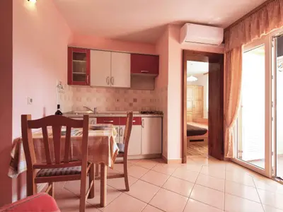 Ferienwohnung für 2 Personen (30 m²) in Vodice 4/10