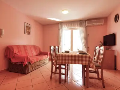 Ferienwohnung für 2 Personen (38 m²) in Vodice 6/10