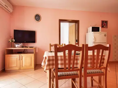 Ferienwohnung für 2 Personen (38 m²) in Vodice 7/10