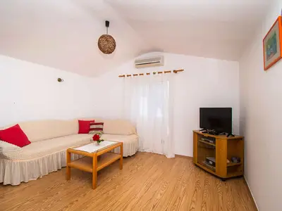 Ferienwohnung für 5 Personen (65 m²) in Vodice 9/10