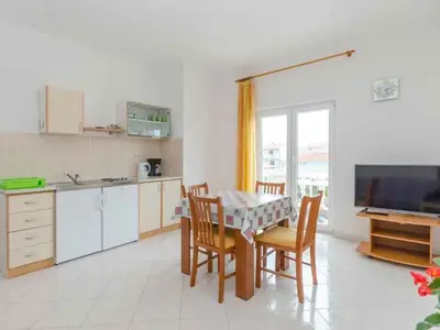 Ferienwohnung für 3 Personen (35 m²) in Vodice 8/10