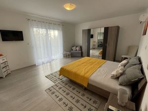 23954049-Ferienwohnung-18-Vodnjan-300x225-0