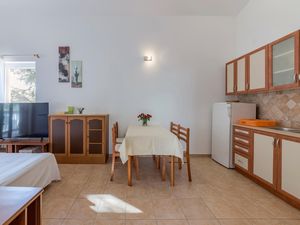 23748814-Ferienwohnung-3-Vodnjan-300x225-2