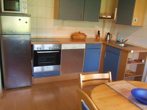 23939798-Ferienwohnung-4-Vöhl-300x225-3