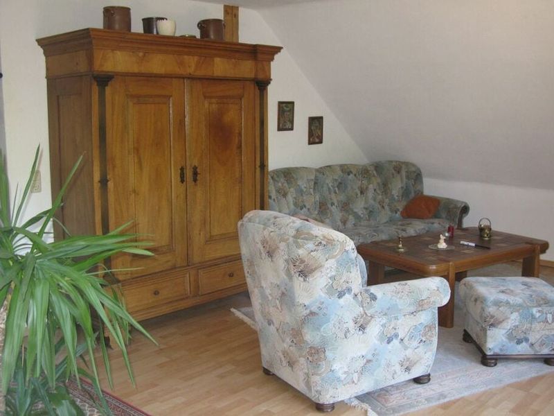 23953850-Ferienwohnung-3-Vöhl-800x600-0