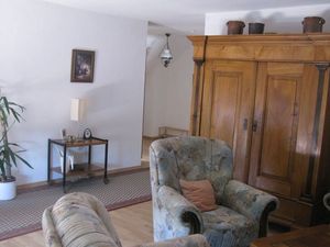 23953850-Ferienwohnung-3-Vöhl-300x225-1