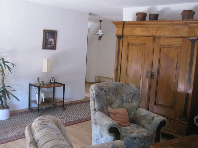 23953850-Ferienwohnung-3-Vöhl-800x600-1