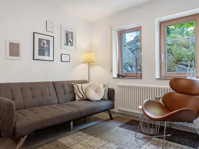 Photo, INSIDE, OUTSIDE