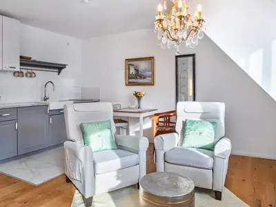 Photo, INSIDE, OUTSIDE