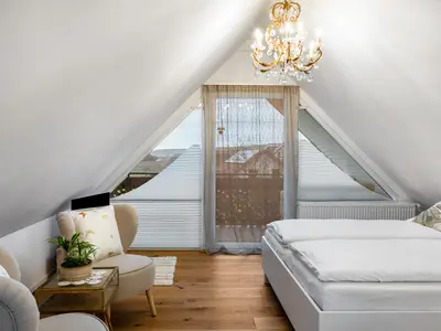 Photo, INSIDE, OUTSIDE