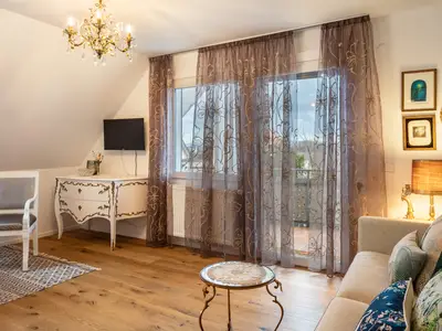 Photo, INSIDE, OUTSIDE