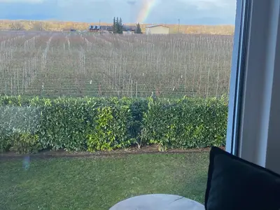 Photo, INSIDE, OUTSIDE