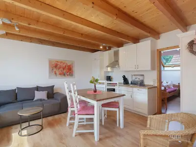 Photo, INSIDE, OUTSIDE