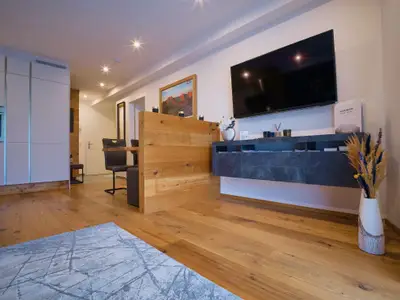 Design Lodge_AlpenLuxus_Alpbachtal_TV