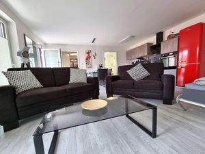 23289184-Ferienwohnung-4-Volkach-300x225-2