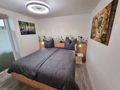 "Ferienwohnung Lila Versuchung" Schlafzimmer