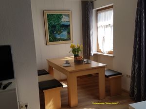 22139413-Ferienwohnung-4-Volkach-300x225-5