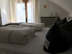 22140237-Ferienwohnung-2-Volkach-300x225-4