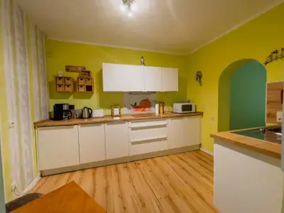 Komplett ausgestattete Küche